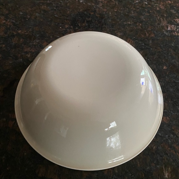 1 Corelle Sandstone 1 Quart Serving Bowl - Picture 10 of 11